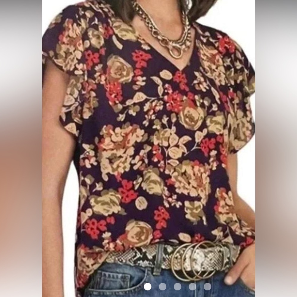 CAbi A La Mode Floral Ruffle Sleeve Blouse excellent condition.   Size S